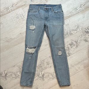 BDG Denim Slim Boyfriend Low Rise Light Wash Distressed Jeans Size 24